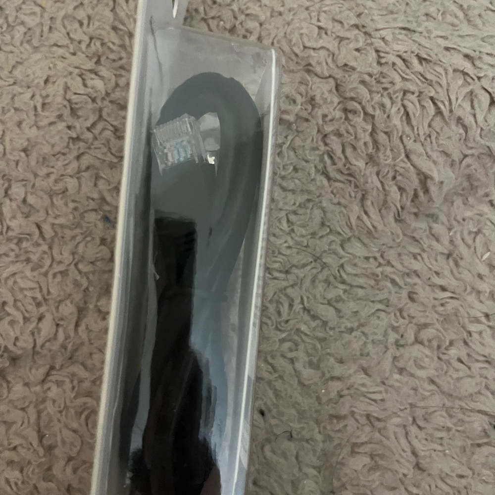 Philips White Streaming Internet Cable - Picture 2 of 4